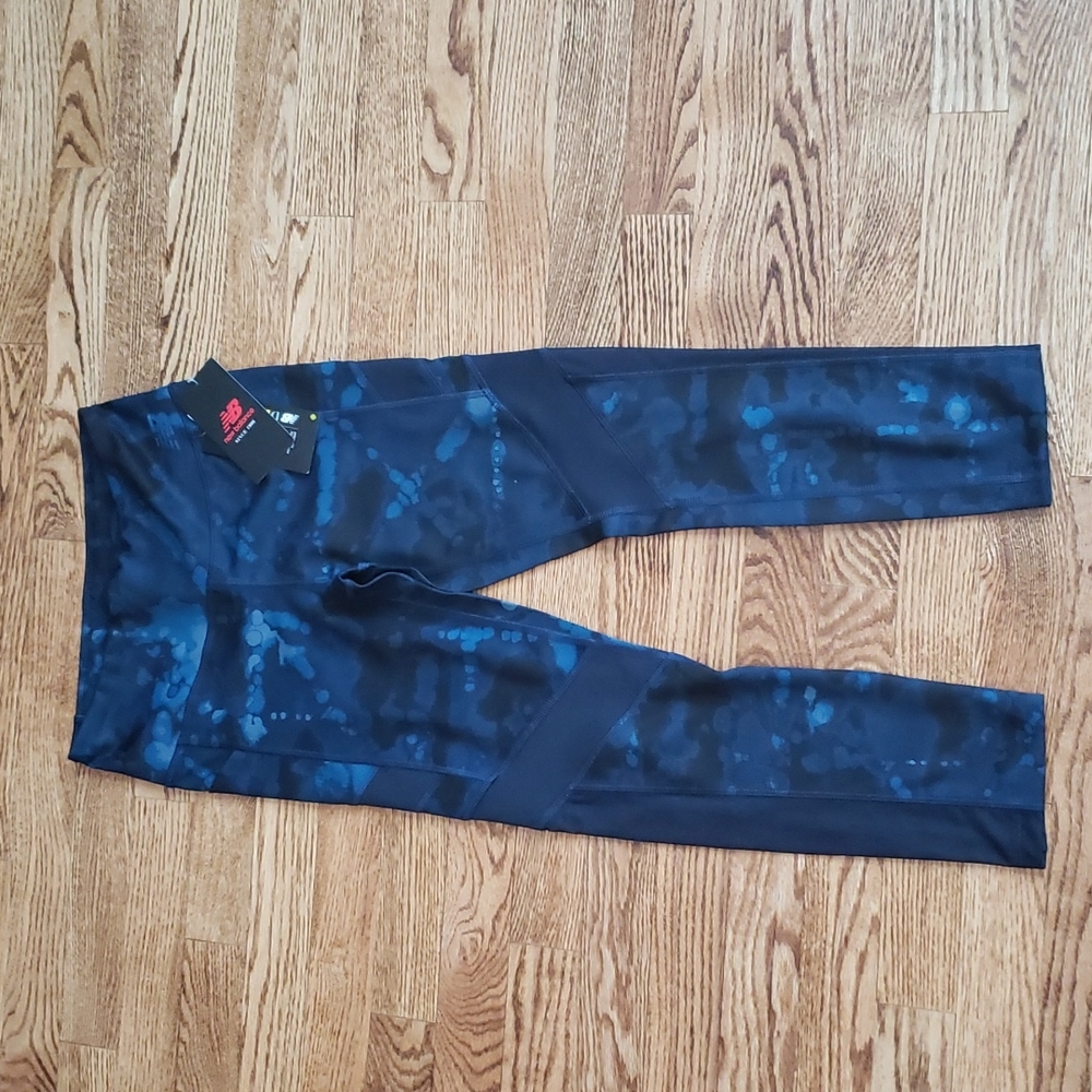 (S) NWT New Balance Sport Camo Print Cropped Tights Moisture Wicking Fast Drying